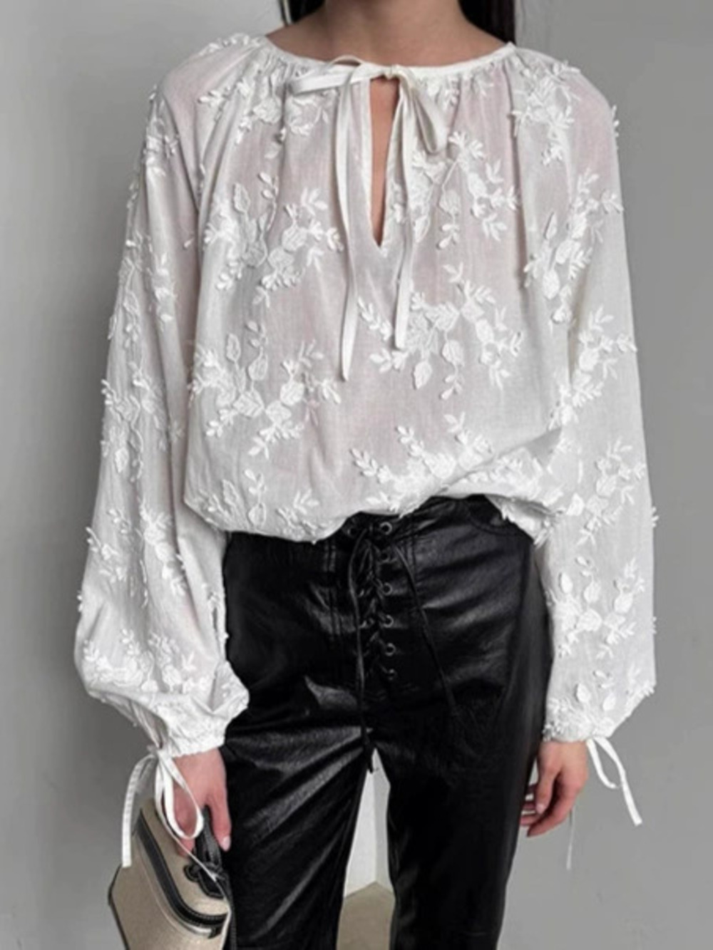 Forever 21 White Embroidered Puff Sleeve Blouse Summer Mid Length
